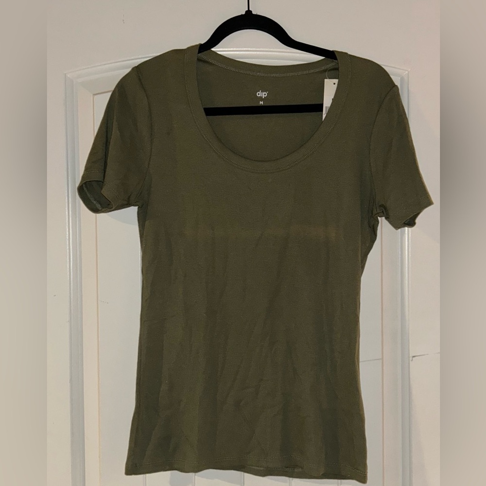 Dip Olive Tee